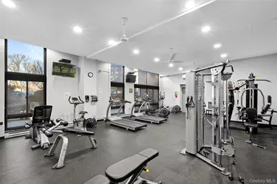 1 Glenwood Avenue #26M, Yonkers, NY 10701 - Photo 10