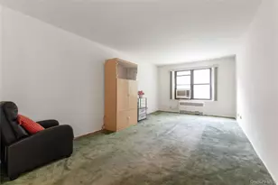 204-15 Foothill Ave, Hollis, NY 11423 - Photo 8