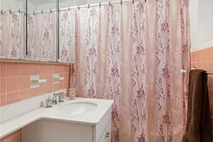 204-15 Foothill Ave, Hollis, NY 11423 - Photo 16