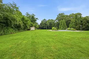 12 Glenridge Ln, Kings Park, NY 11754 - Photo 22