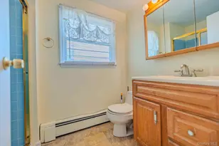 21 Madeley Ln, Stony Brook, NY 11790 - Photo 10