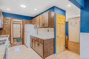 63 Otis Rd, Islip Terrace, NY 11752 - Photo 10