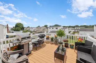 22 Marilyn Ct, West Babylon, NY 11704 - Photo 12