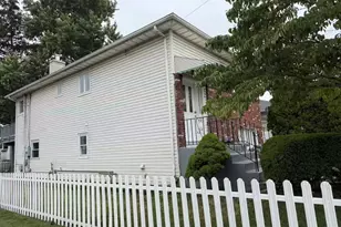 858 Oliver Ave, Westbury, NY 11590 - Photo 36