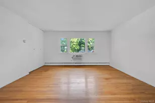 112 Cardinal Ln, Islip, NY 11751 - Photo 8