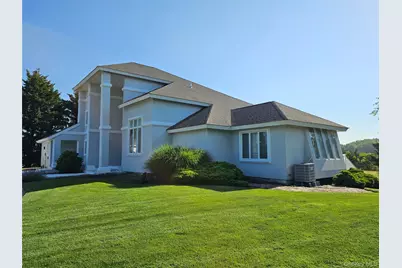 18 Pine Tree Lane, Westhampton, NY 11977 - Photo 4