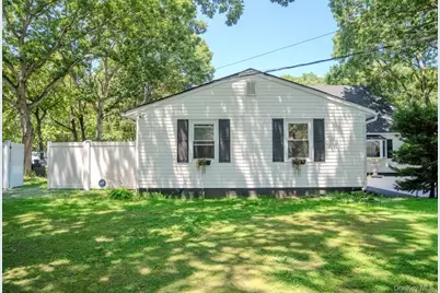 41 Fig Street, Central Islip, NY 11722 - Photo 24
