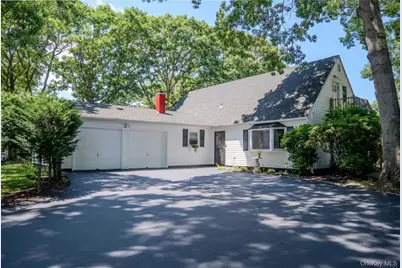 41 Fig Street, Central Islip, NY 11722 - Photo 1