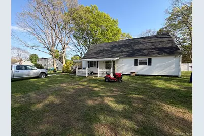 41 Fig Street, Central Islip, NY 11722 - Photo 4