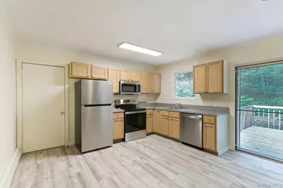 22 Red Maple Road, Ridge, NY 11961 - Photo 8
