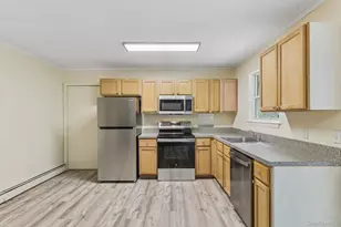 22 Red Maple Rd, Ridge, NY 11961 - Photo 10