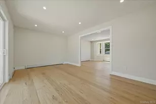 5 Bernice Ct, Coram, NY 11727 - Photo 10