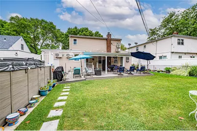 24207 83rd Avenue, Bellerose, NY 11426 - Photo 30
