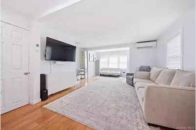 89 Harbor Road, Port Washington, NY 11050 - Photo 6