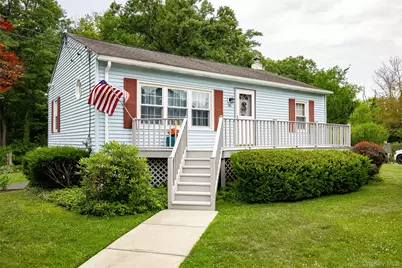 45 Holt Road, Hyde Park, NY 12538 - Photo 1