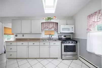 45 Holt Road, Hyde Park, NY 12538 - Photo 10
