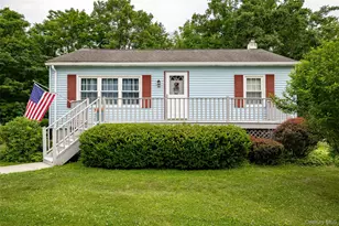 45 Holt Rd, Hyde Park, NY 12538 - Photo 2