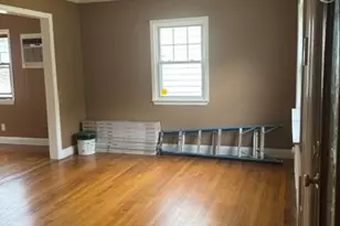 852 Henry St, Uniondale, NY 11553 - Photo 6