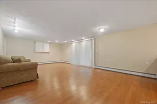 48 E 1st St, Freeport, NY 11520 - Photo 16