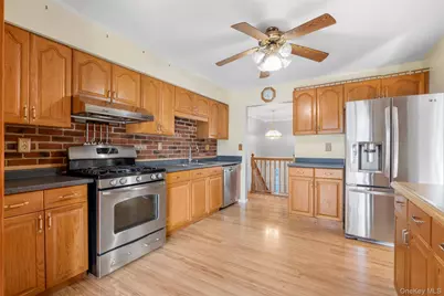8 Reggie Drive, Wappingers Falls, NY 12590 - Photo 10
