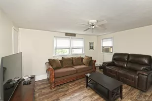 11 Bonnybill Dr, Centereach, NY 11720 - Photo 22