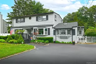 11 Bonnybill Dr, Centereach, NY 11720 - Photo 2