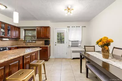 3303 Eastchester Road, Bronx, NY 10469 - Photo 6