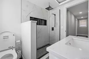 1090 Midland Ave, Bronxville, NY 10708 - Photo 14