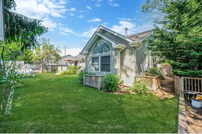 1096 Manor Lane, Bay Shore, NY 11706 - Photo 6