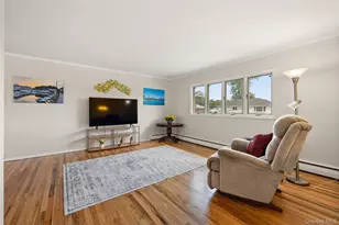 36 Fairway Dr, Old Bethpage, NY 11804 - Photo 6