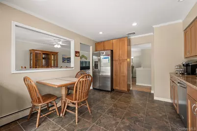 36 Fairway Drive, Old Bethpage, NY 11804 - Photo 4