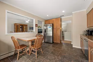 36 Fairway Dr, Old Bethpage, NY 11804 - Photo 4