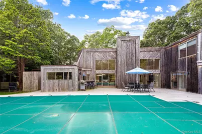 26 Woodland Way, Quogue, NY 11959 - Photo 2