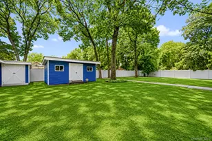 208 Avenue C, Ronkonkoma, NY 11779 - Photo 28