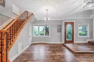 208 Avenue C, Ronkonkoma, NY 11779 - Photo 4