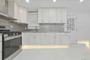 89 W 4th St, Ronkonkoma, NY 11779 - Photo 8