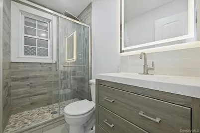 89 W 4th Street, Ronkonkoma, NY 11779 - Photo 14
