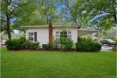 89 W 4th Street, Ronkonkoma, NY 11779 - Photo 18