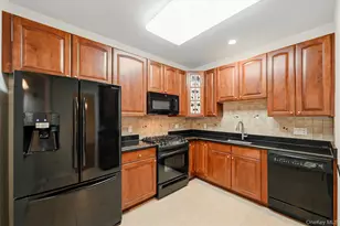30 N De Baun Ave, Suffern, NY 10901 - Photo 6
