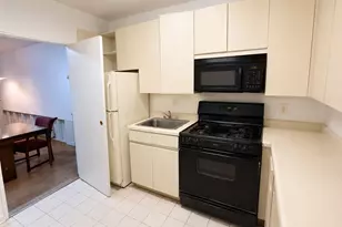 572 Louisiana Ave, Brooklyn, NY 11239 - Photo 4