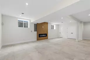 28 Choir Ln, Westbury, NY 11590 - Photo 38