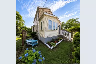 13734 167th Street, Jamaica, NY 11434 - Photo 2