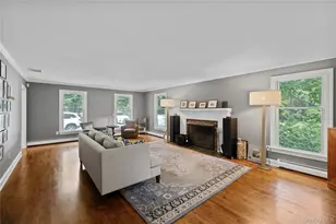 9 Three Sisters Rd, Saint James, NY 11780 - Photo 2