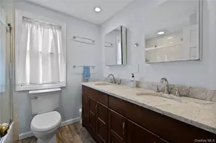 9 Three Sisters Rd, Saint James, NY 11780 - Photo 18