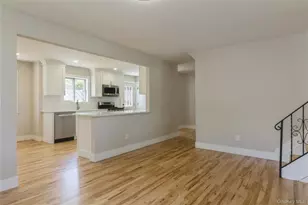 18 Linden St, Selden, NY 11784 - Photo 16