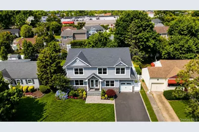 17 Woodwaye Road, Plainview, NY 11803 - Photo 4
