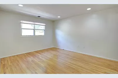 9 Charlotte Drive, Spring Valley, NY 10977 - Photo 18