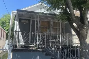 453 Beach Ave Ave, Bronx, NY 10473 - Photo 2