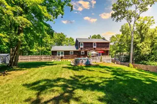 370 S Country Rd, Brookhaven, NY 11719 - Photo 34