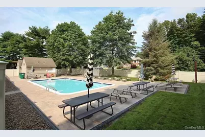 255 Crestwood Court, Fishkill, NY 12524 - Photo 6